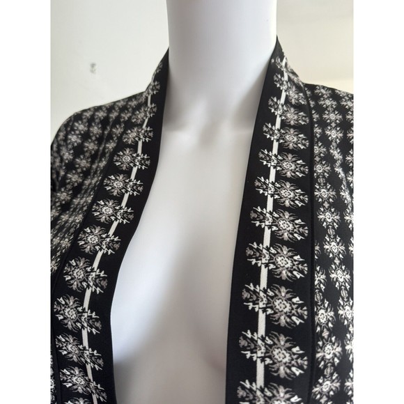 NEW Max Studio Kimono Black White Top Light Jacket Beach Cover up Boho Sz S - Picture 4 of 5